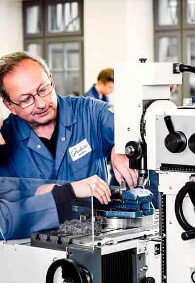 法穆兰维修中心